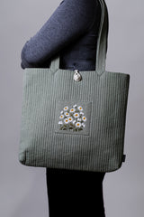 KKOT TOTE | MOSS PATCH DAISY